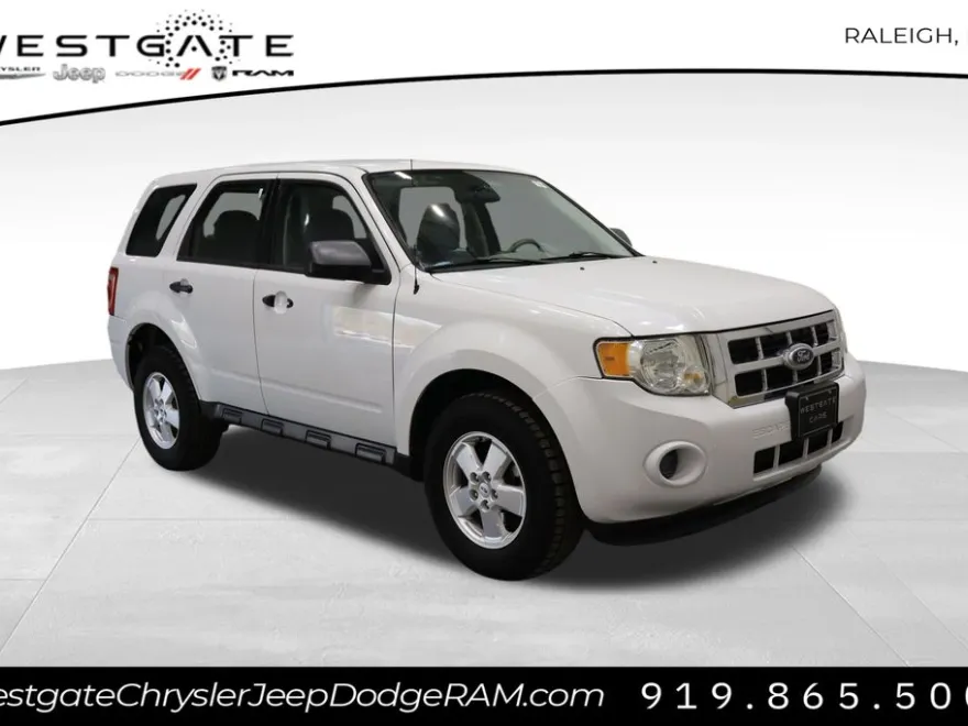 2011 Ford Escape XLS photo 1