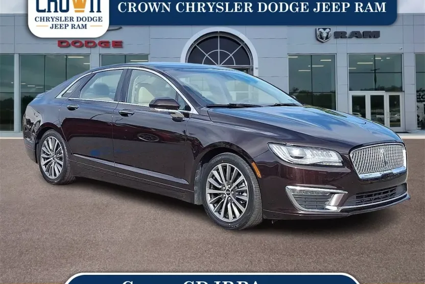 2020 Lincoln MKZ Standard photo 1