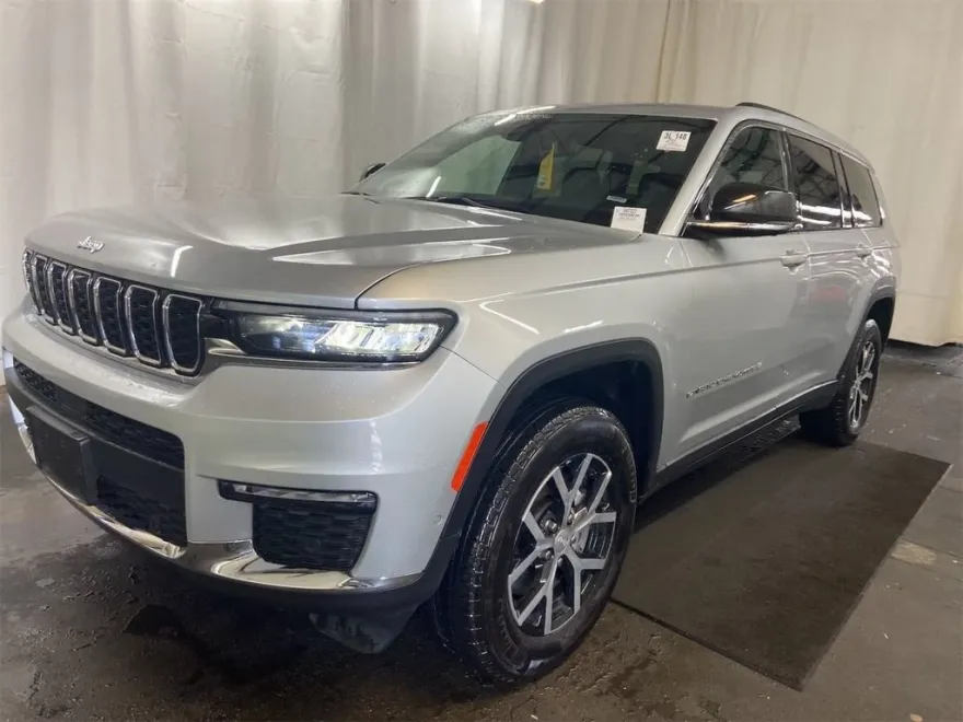 2024 Jeep Grand Cherokee Limited photo 1