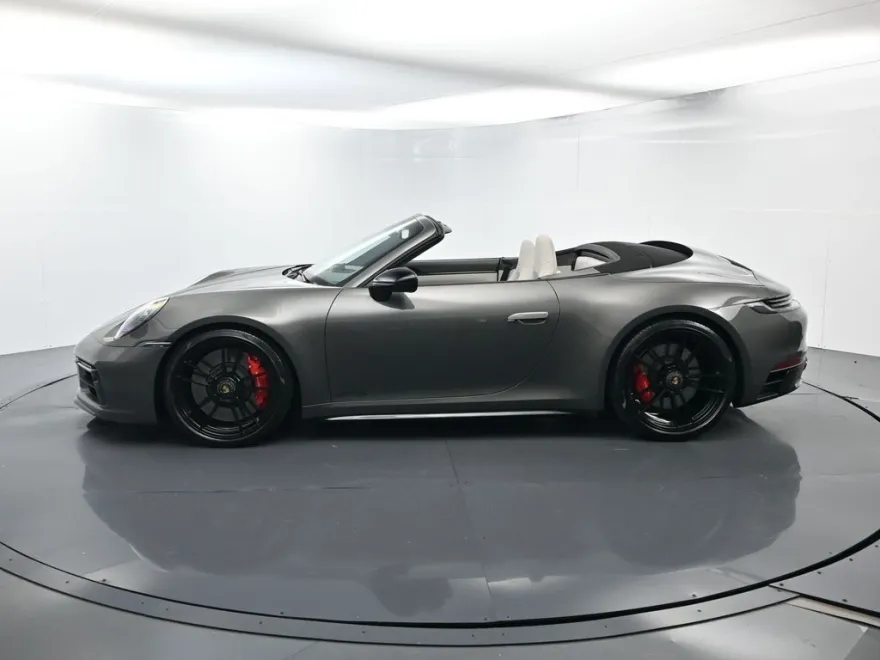 2024 Porsche 911 GTS photo 1