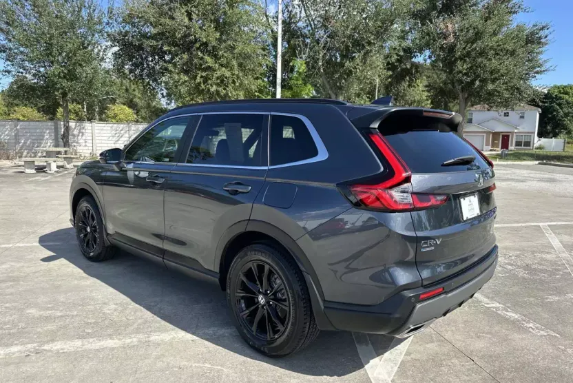2024 Honda CR-V Hybrid Sport-L photo 1