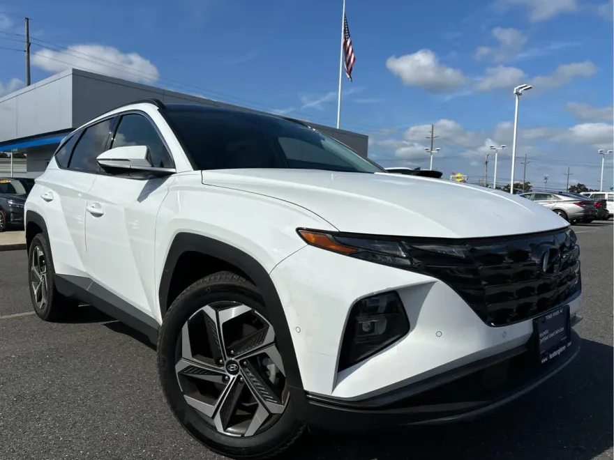 2024 Hyundai Tucson Limited photo 1