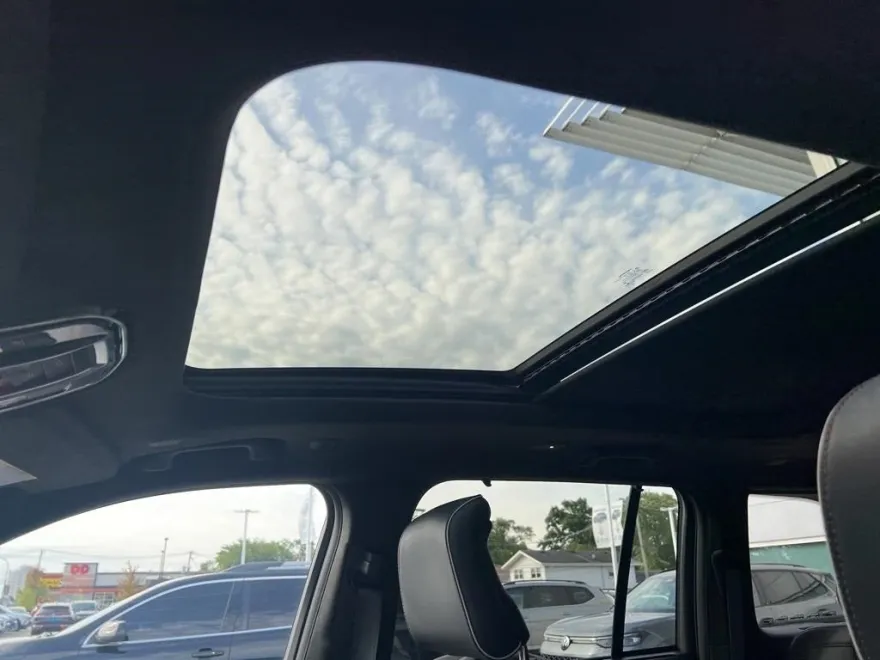 2022 Jeep Grand Cherokee Summit Reserve 4xe photo 1