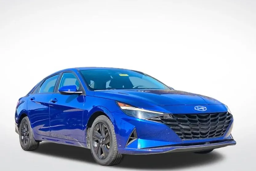 2021 Hyundai Elantra SEL photo 1