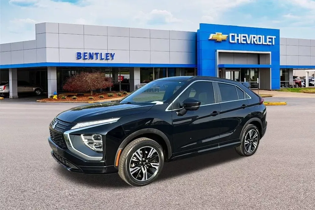2023 Mitsubishi Eclipse Cross SE photo 1