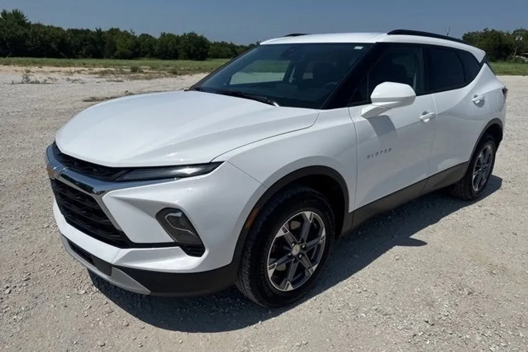 2023 Chevrolet Blazer 2LT photo 1