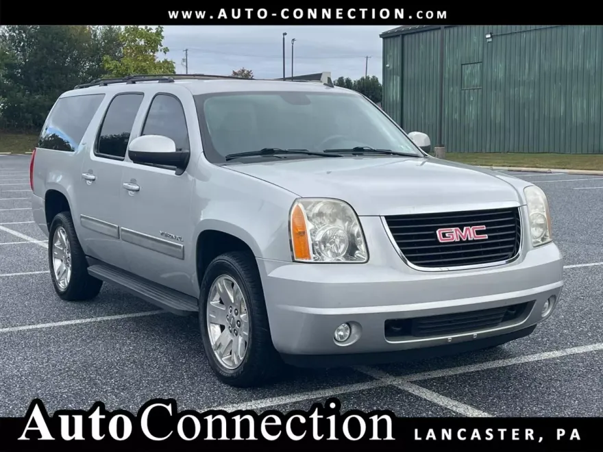 2011 Gmc Yukon XL 1500 SLT photo 1