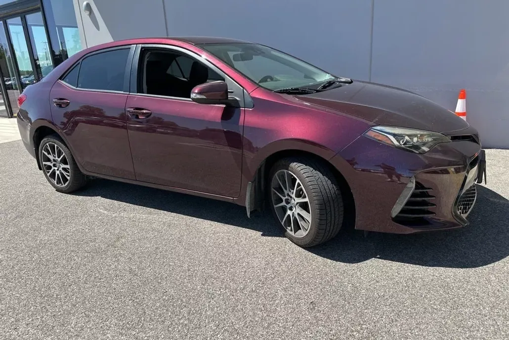 2017 Toyota Corolla Special Edition photo 1