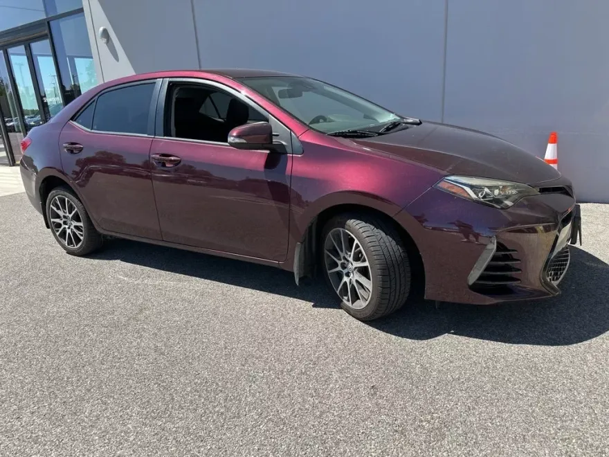 2017 Toyota Corolla Special Edition photo 1