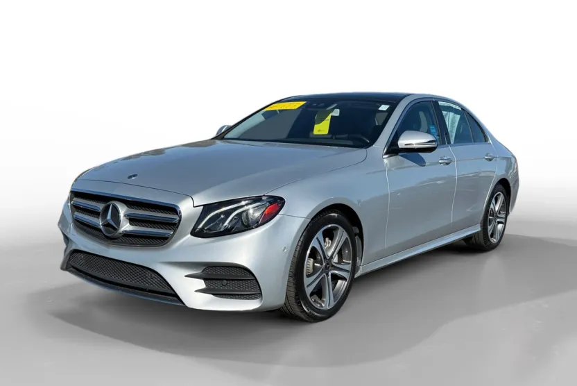 2018 Mercedes Benz E 300 photo 1