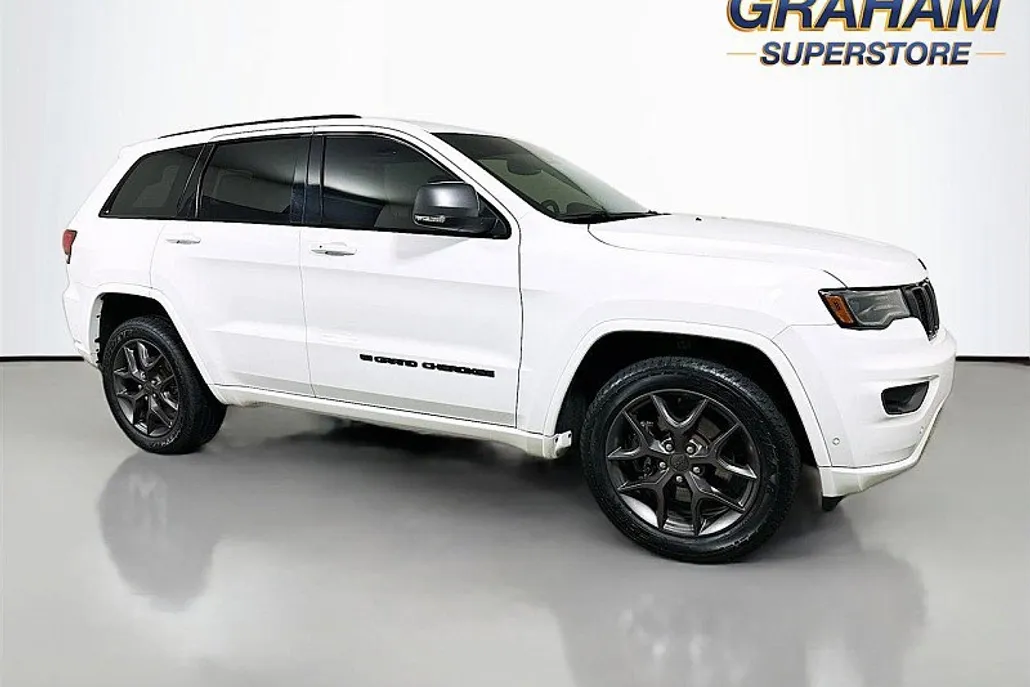 2021 Jeep Grand Cherokee Anniversary Edition photo 1