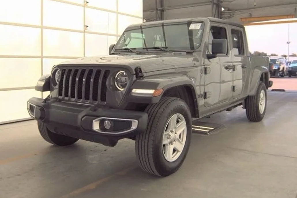 2022 Jeep Gladiator Sport photo 1