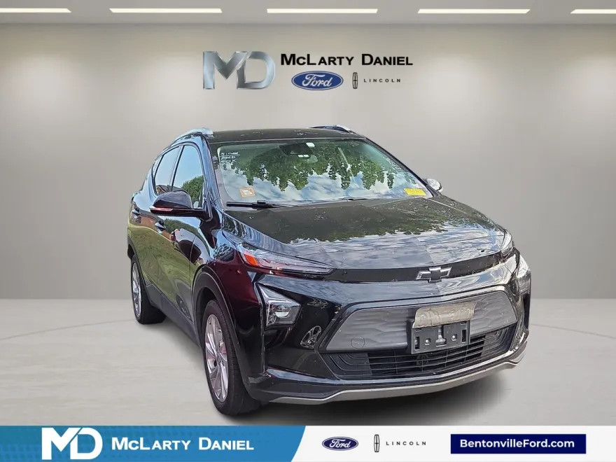 2023 Chevrolet Bolt EUV photo 1
