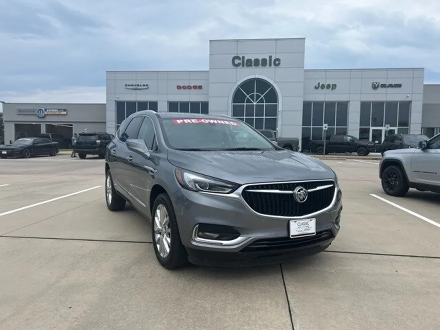2020 Buick Enclave Essence photo 1