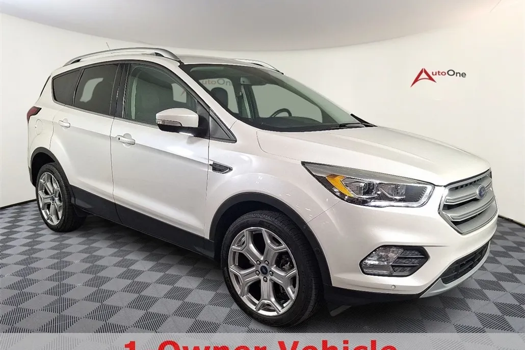 2019 Ford Escape Titanium photo 1