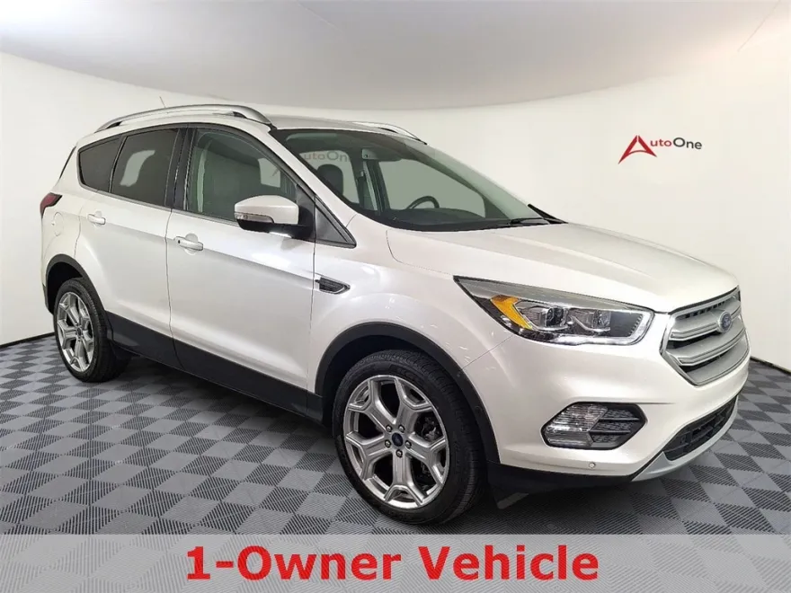 2019 Ford Escape Titanium photo 1