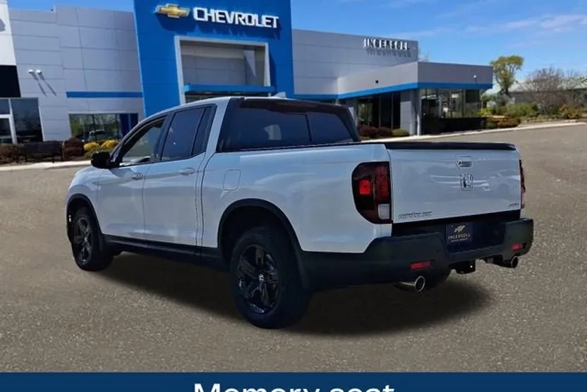 2023 Honda Ridgeline Black Edition photo 1