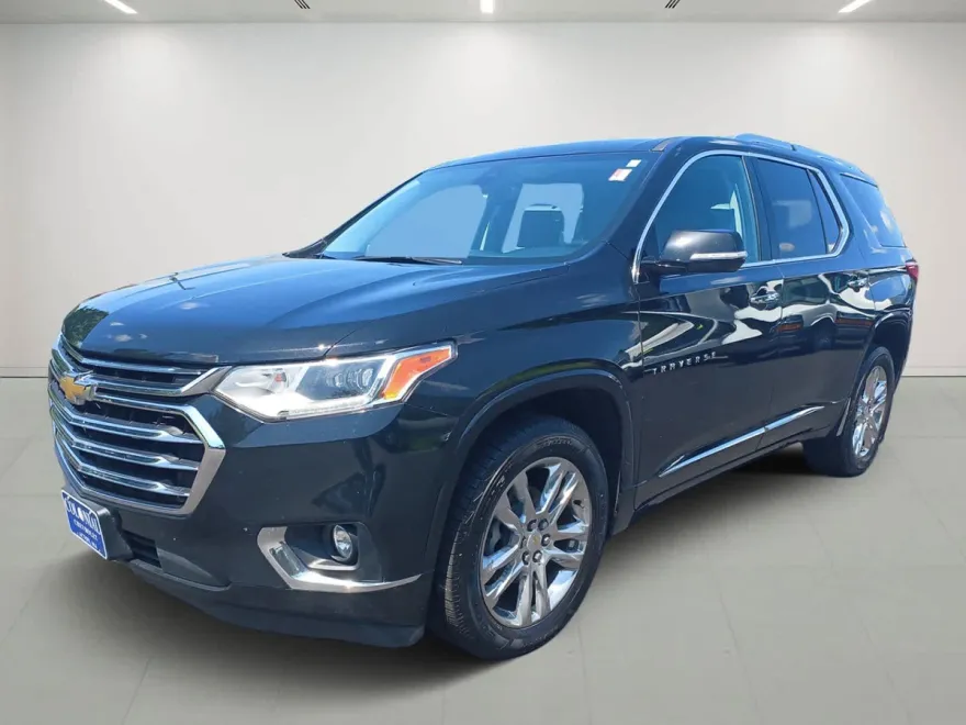 2019 Chevrolet Traverse High Country RS photo 1