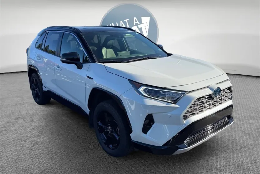 2020 Toyota RAV4 Hybrid XSE photo 1