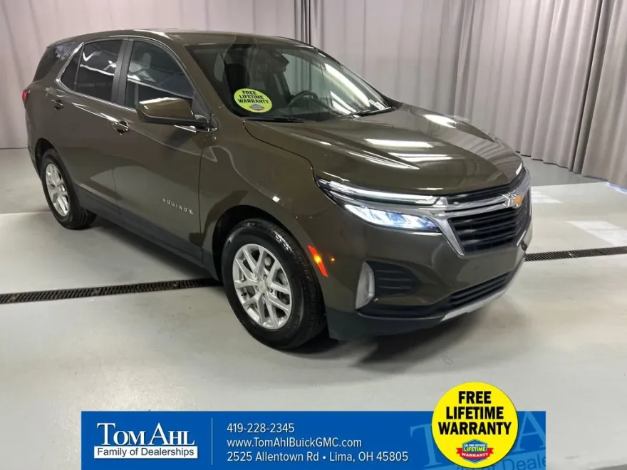 2024 Chevrolet Equinox LT photo 1