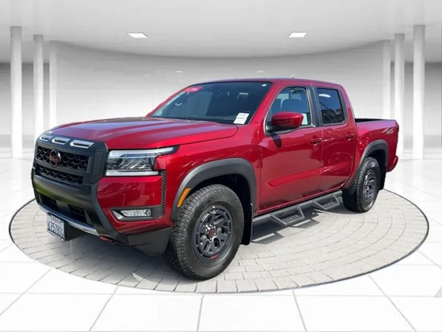 2025 Nissan Frontier SV photo 1