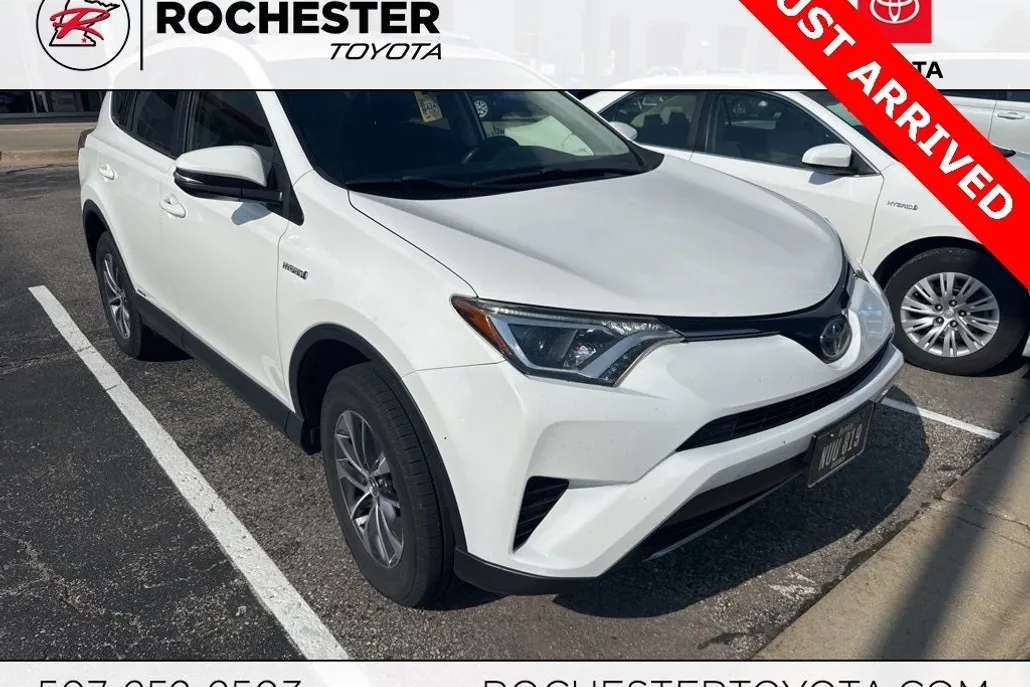2018 Toyota RAV4 Hybrid LE photo 1