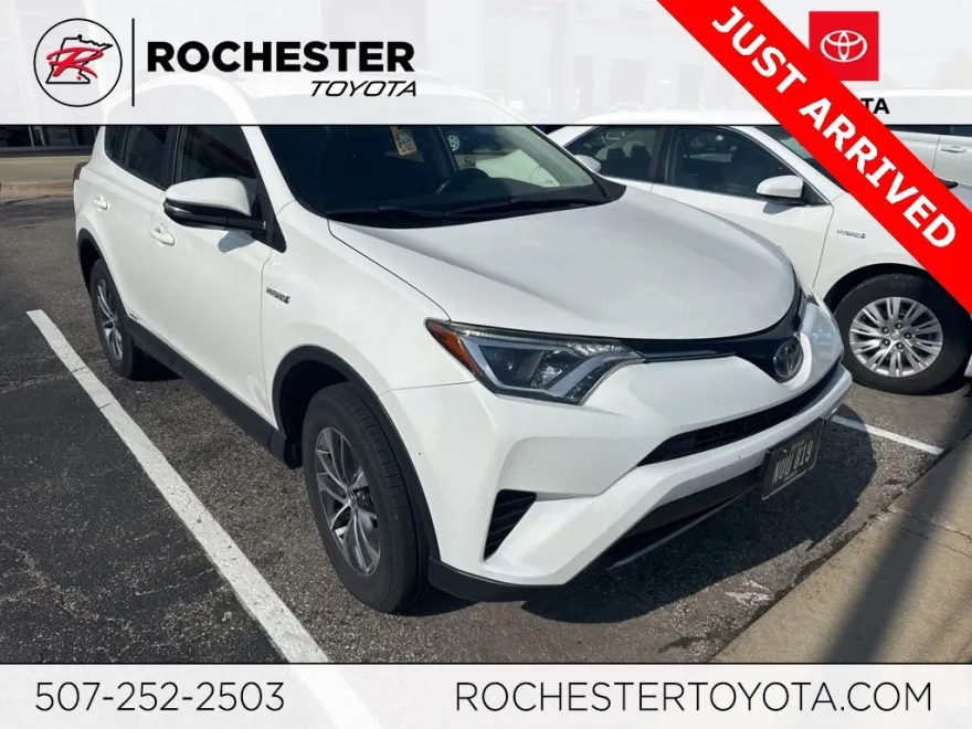 2018 Toyota RAV4 Hybrid LE photo 1