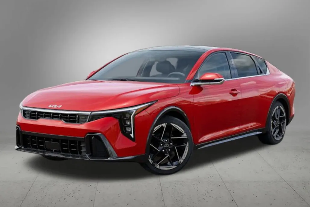 2025 Kia K4 GT-Line photo 1
