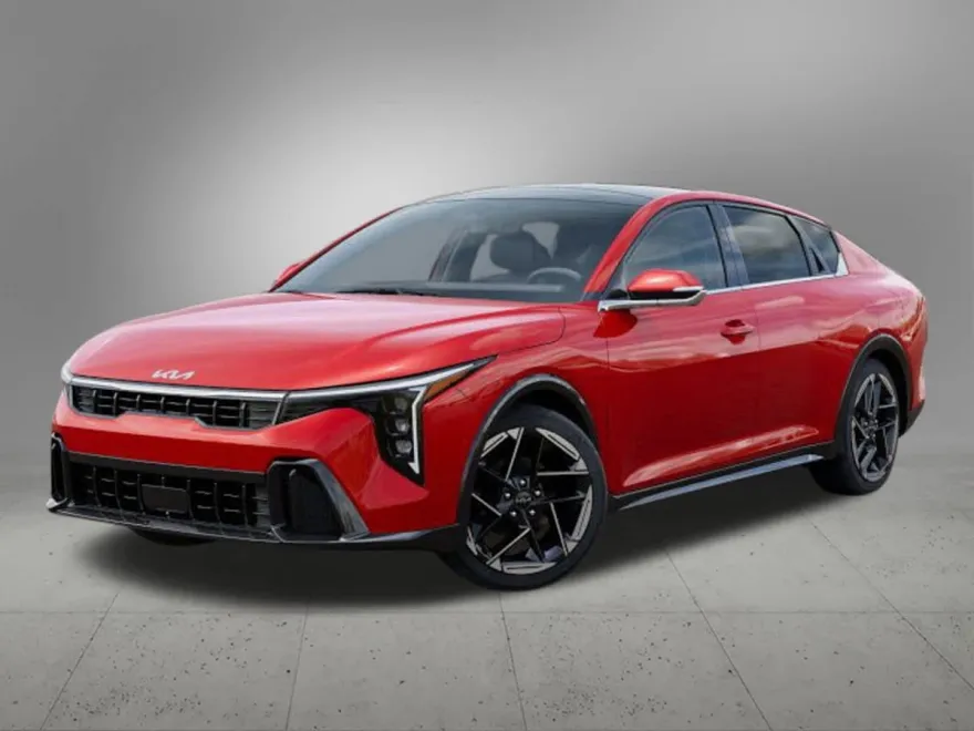 2025 Kia K4 GT-Line photo 1