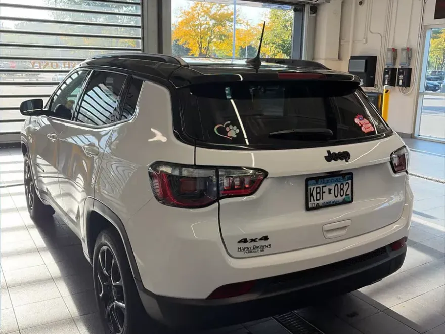 2022 Jeep Compass Altitude photo 1