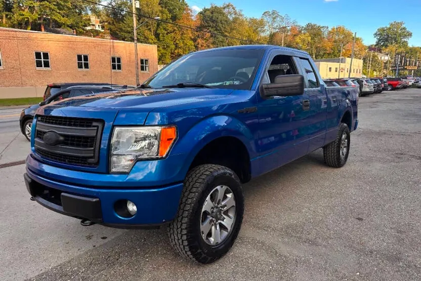2013 Ford F-150 STX photo 1