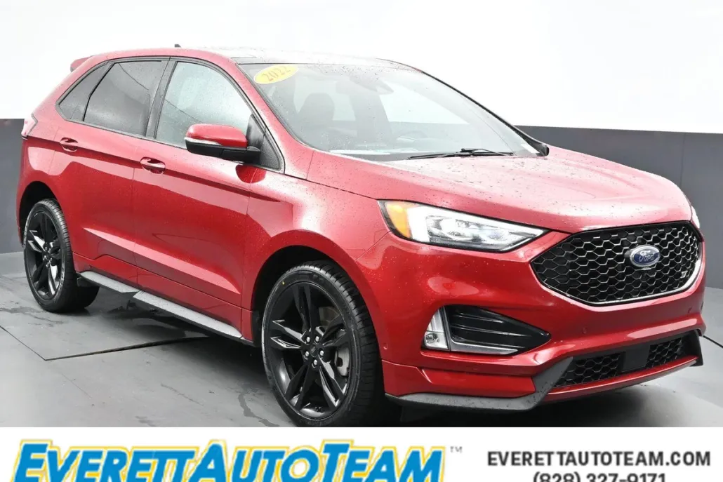 2022 Ford Edge ST photo 1