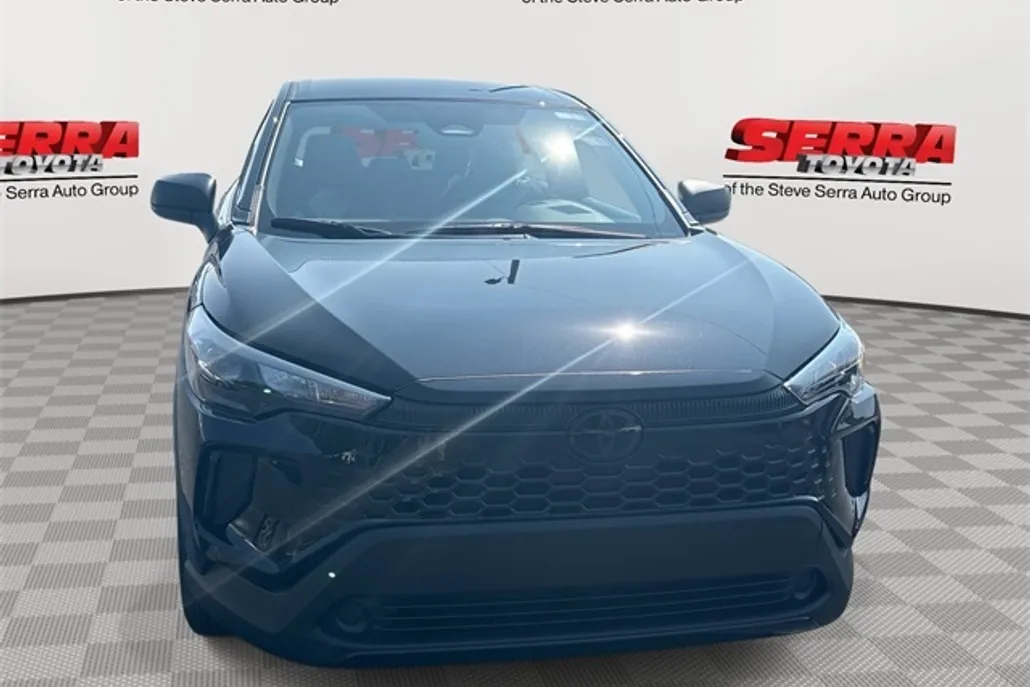 2026 Toyota Corolla Cross XLE XSE photo 1