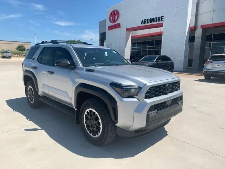 2025 Toyota 4Runner TRD Off-Road photo 1