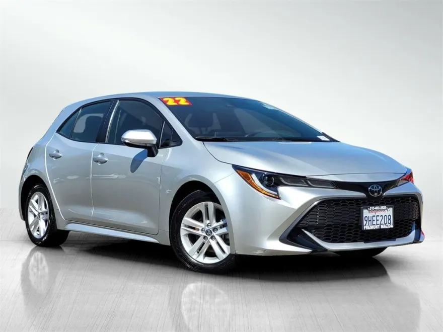 2022 Toyota Corolla SE photo 1