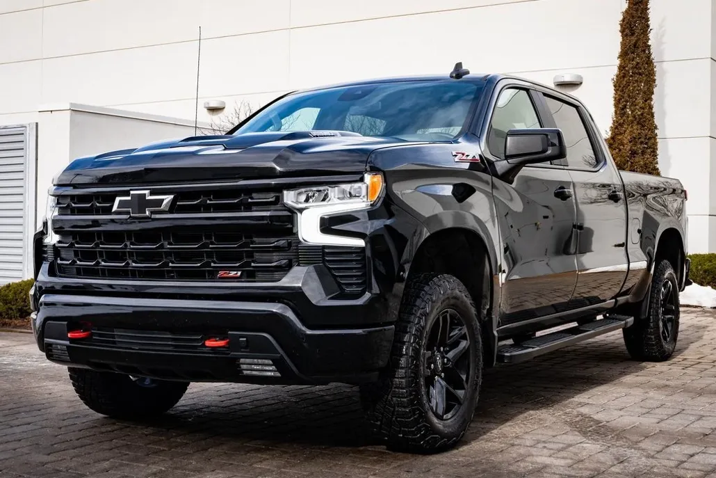 2024 Chevrolet Silverado 1500 LT Trail Boss photo 1