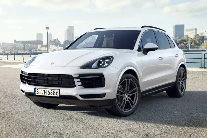 2023 Porsche Cayenne Base photo 1