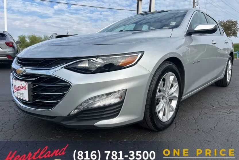 2022 Chevrolet Malibu 1LT photo 1