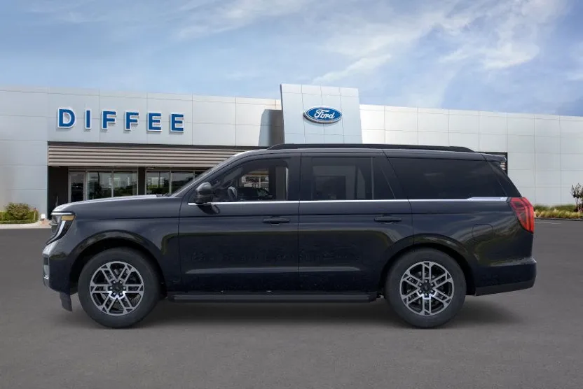 2025 Ford Expedition photo 1