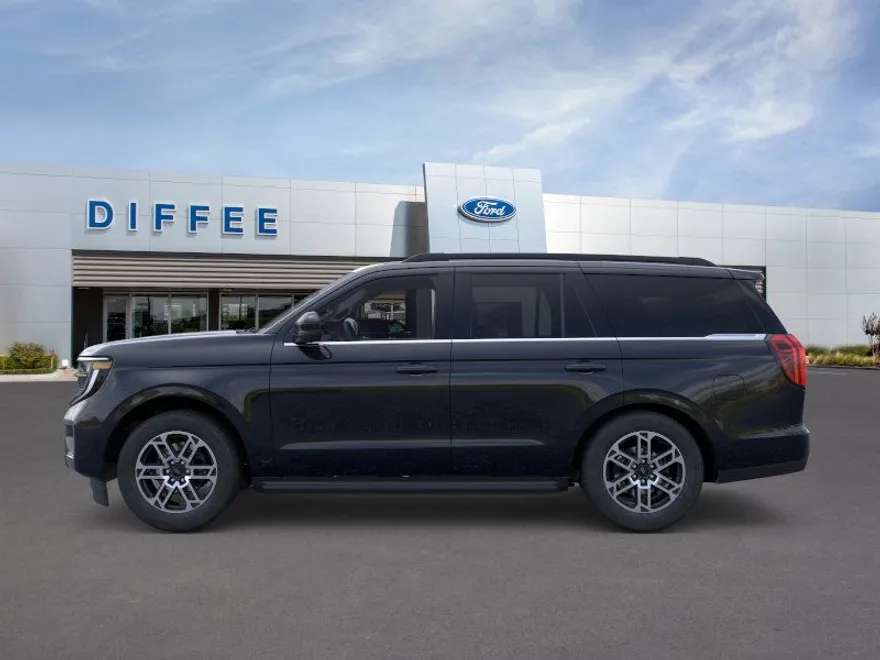 2025 Ford Expedition photo 1
