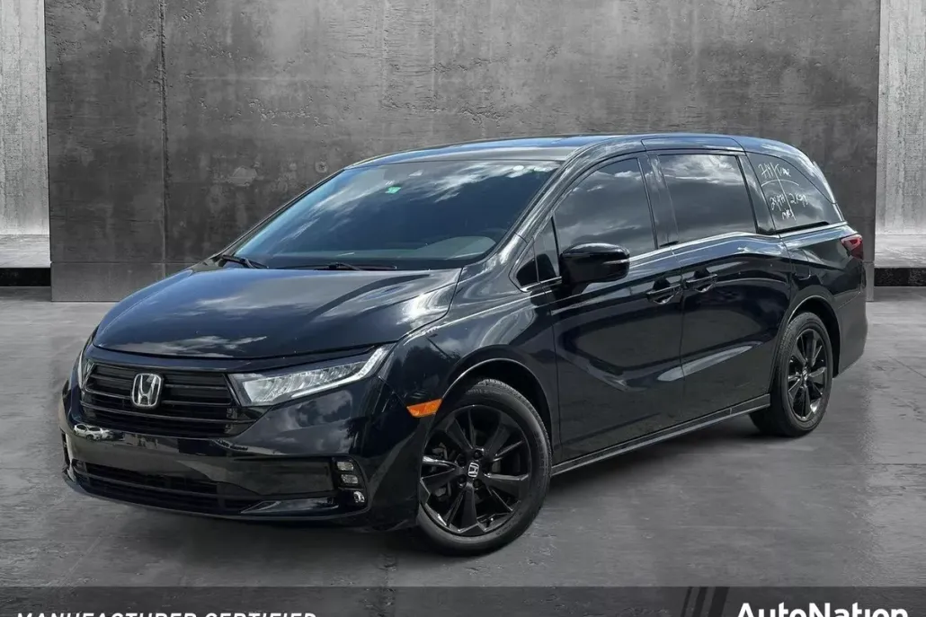 2023 Honda Odyssey Sport photo 1