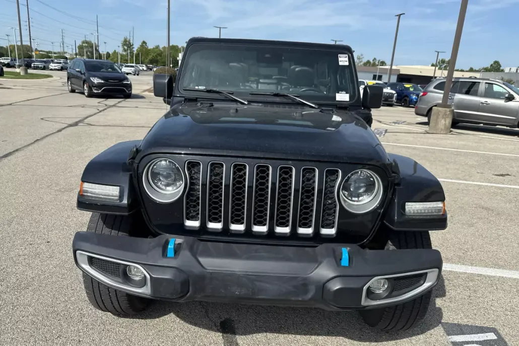2023 Jeep Wrangler Sahara 4xe photo 1
