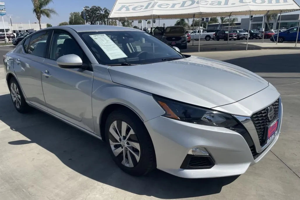 2022 Nissan Altima 2.5 S photo 1