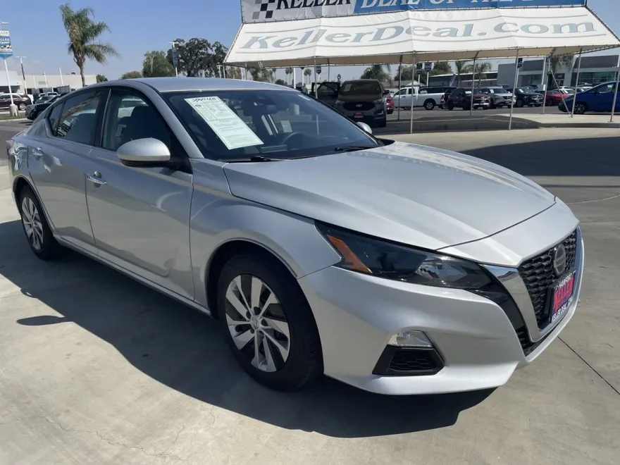 2022 Nissan Altima 2.5 S photo 1