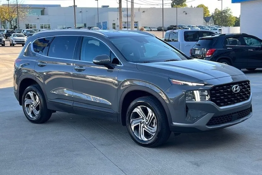2023 Hyundai Santa Fe SEL photo 1
