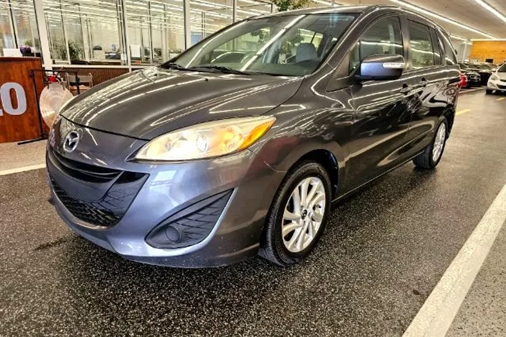 2015 Mazda Mazda5 Sport photo 1