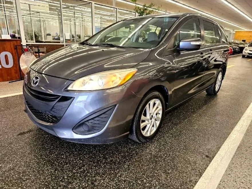 2015 Mazda Mazda5 Sport photo 1