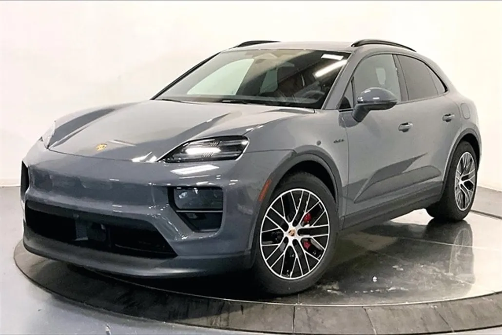 2025 Porsche Macan Electric photo 1