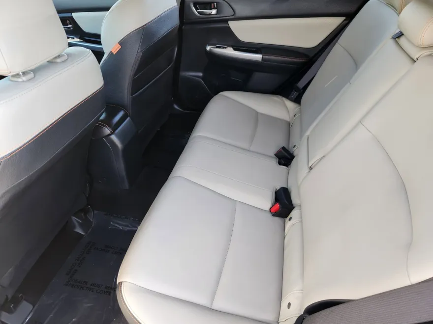 2017 Subaru Crosstrek Limited photo 1