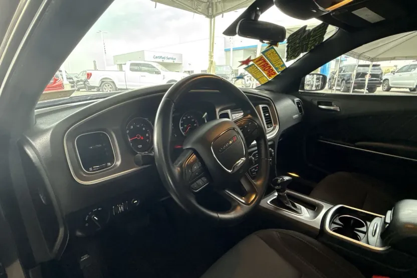 2022 Dodge Charger SXT photo 1